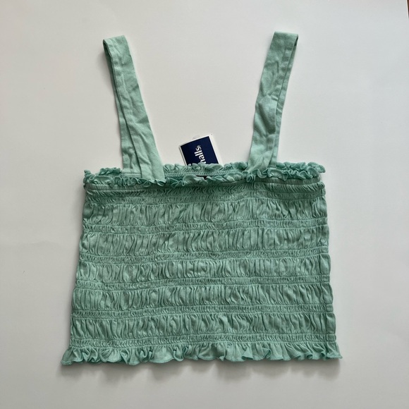 American Eagle Green Crop Top - Picture 2 of 4